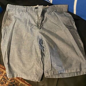 Men's Blue Casual Shorts. Chambray Old Navy lightweight shorts, Ultimate slim 32